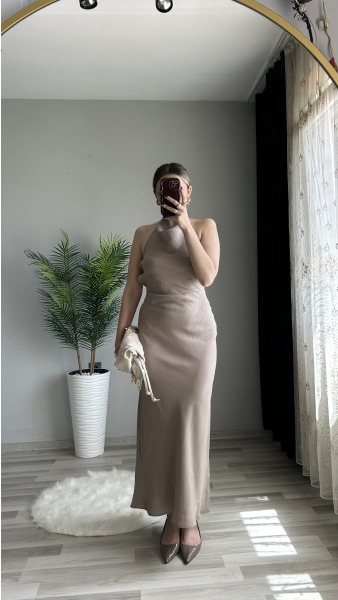 Sırt Dekolteli Modal Kumaş Uzun Elbise - Vizon