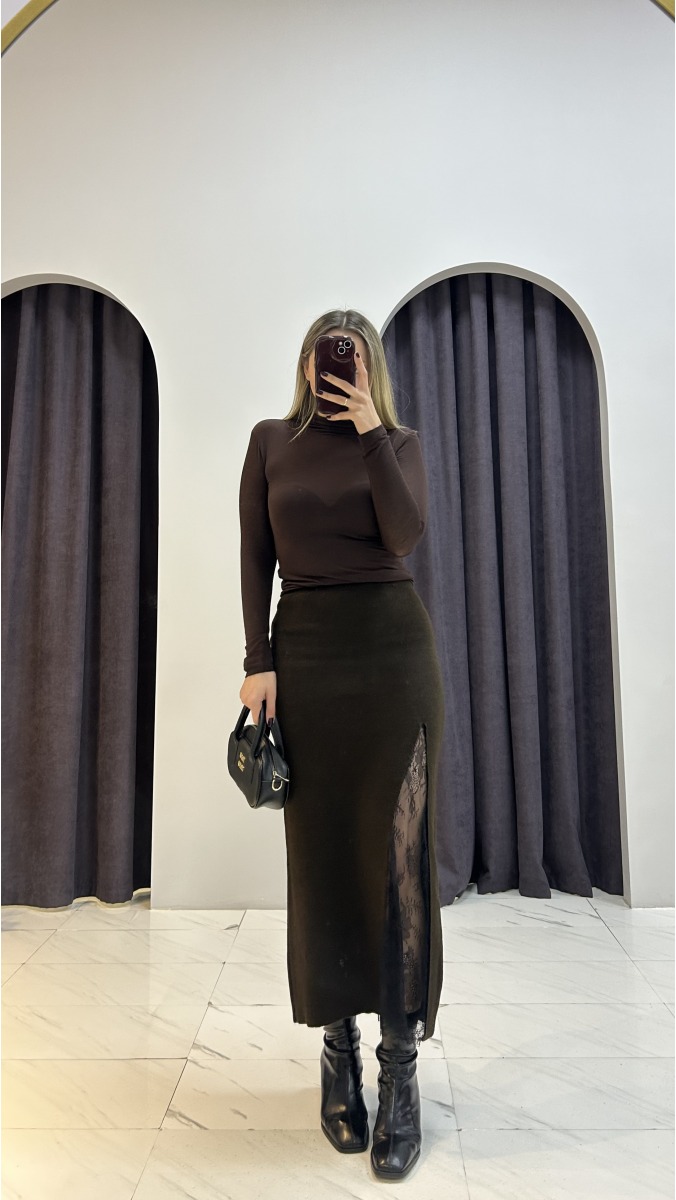 Dantel Yırtmaçlı Triko Etek